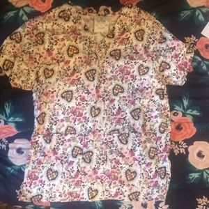 X-Small floral printed scrub top. Like new!